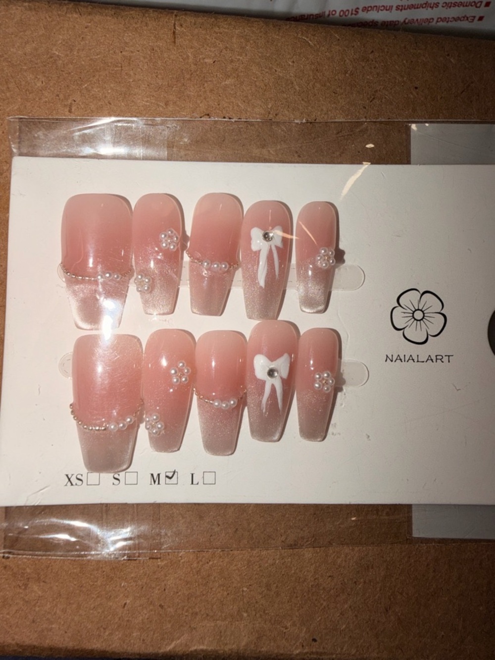 2/$10 NailArt Pink Pearl & Bow Press-On Set